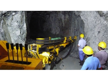 Perforadora jumbo hidráulica para túneles CYTJ45 (HT81)