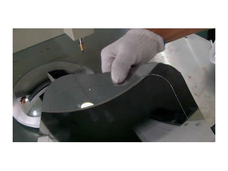 Máquina para corte de vidrio CNC de 4 ejes
