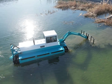 Vehículo anfibio para limpieza y mantenimiento de ríos y lagos