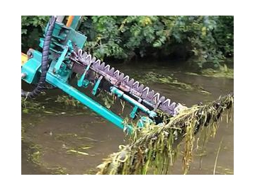 Vehículo anfibio para limpieza y mantenimiento de ríos y lagos