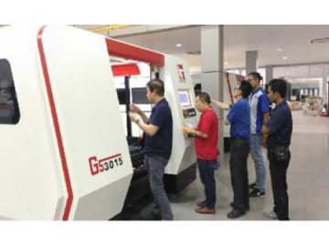 Cliente indonesio – Máquinas de corte por láser de fibra con cambio de mesa 3000W