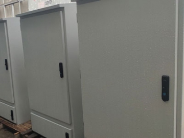 Gabinete vertical con puerta única (acero inoxidable 304/316L, bisagra única, IP66)