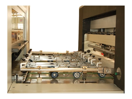 Troqueladora automática de superficie plana – serie MWZ 1650GK