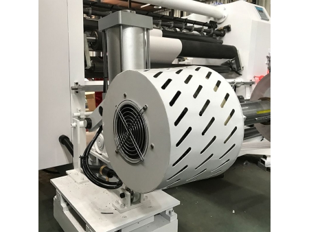 Cortadora rebobinadora, Máquina automática de corte y rebobinado vertical