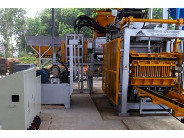 Máquina para fabricar bloques de concreto QFT10-15