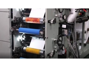 Máquina de impresión flexográfica con tres estaciones de troquelado de 6 colores,LRY-330/450