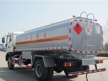 Camión cisterna para combustible de 12 m³