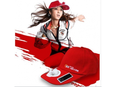 Gorra con ventilador solar