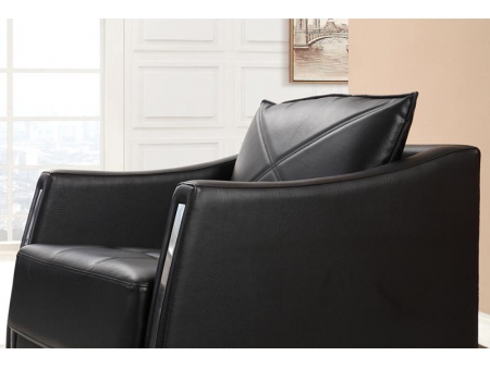 Set de sillones y sofá de tres cuerpos de cuero