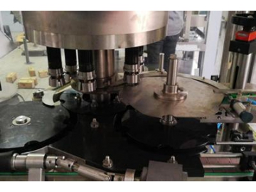 Tapadora a rosca completamente automática