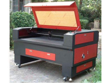 Maquina cortadora láser