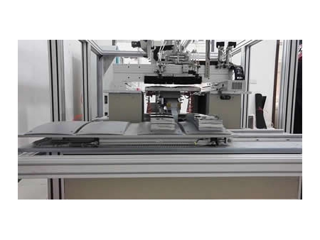 Máquina automática para corte de vidrio curvo para automóviles