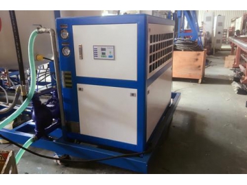 Máquina inyectora de poliuretano para fabricación de asientos de automóviles