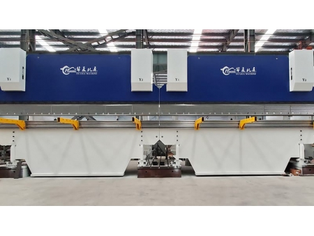 Plegadora con control CNC, serie 2-WF67K(Y)