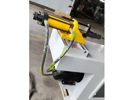 Dobladora de tubos semiautomática NC