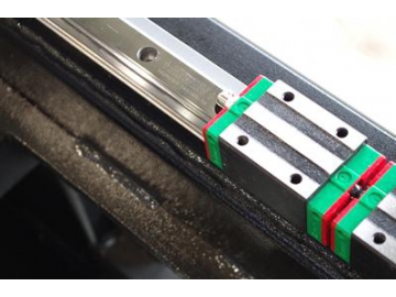 Máquina de corte laser B1325M CO2