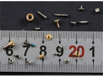 Tornillería en miniatura personalizada