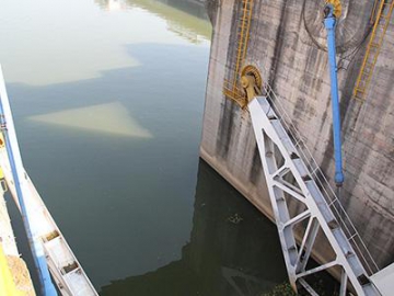 Cilindro hidráulico para compuerta radial
