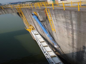 Cilindro hidráulico para compuerta radial