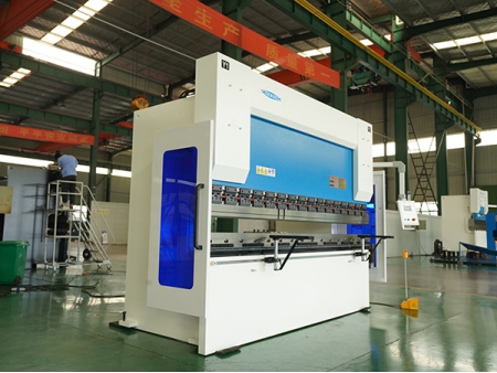 Prensa Plegadora CNC Electrohidráulica