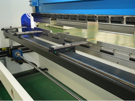Prensa Plegadora CNC Electrohidráulica
