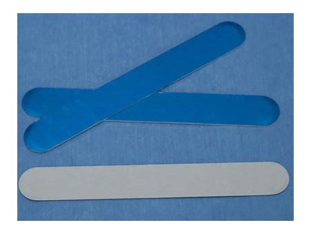 Tira de aluminio azul con reverso adhesivo