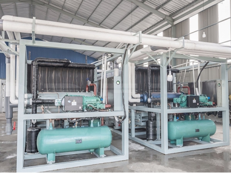 2 máquinas para hacer hielo en bloque de enfriamiento directo de 15 toneladas para un cliente indonesio