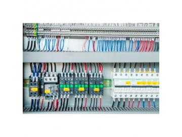 Cizalla Hidráulica de Viga Oscilante Serie QC12; Cizalla Industrial; Cizallas para Corte de Metal; Equipo para Corte de Chapa Metálica; Cortadora de Chapa Metálica