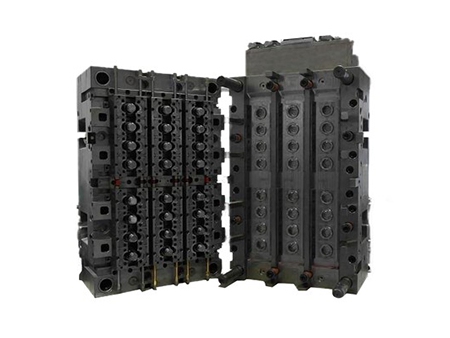 Moldes de multicavidades / Moldes multicavidad / Moldes de multi-cavidades