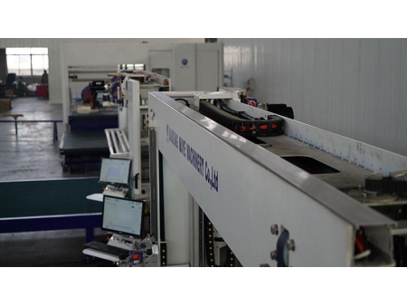 Máquina cortadora de contornos CNC vertical V6