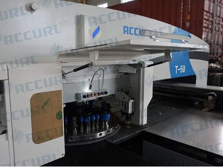 Punzonadora de torreta CNC para chapas de metal 50 ton