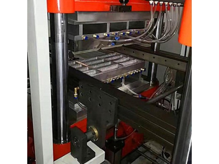 Termoformadora de plástico por presión positiva y negativa, DB-680/420