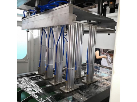 Termoformadora de plástico por presión positiva y negativa, DB-680/420
