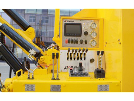 Máquina de Perforación DTH Integrada Sobre Orugas