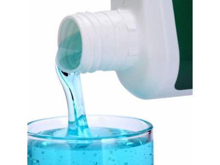 Llenadora de líquido por pistón