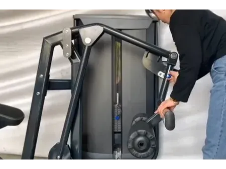 Máquina patada de glúteos (acostado)