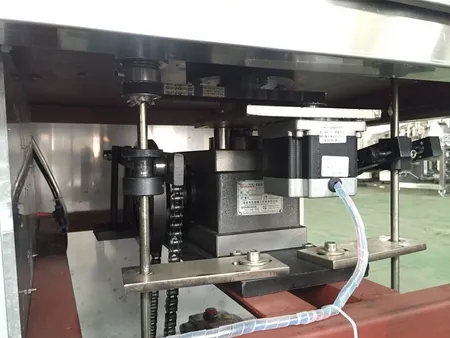 Llenadora y selladora semiautomática de tubos