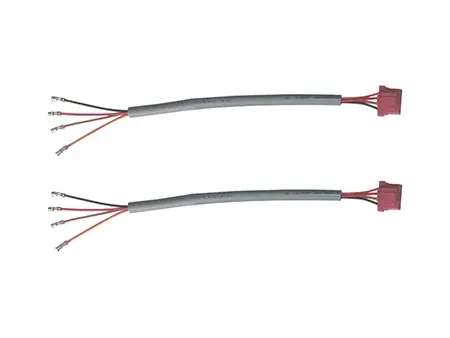 Máquina automática de crimpado e inserción de carcasas de terminales de cable multinúcleo