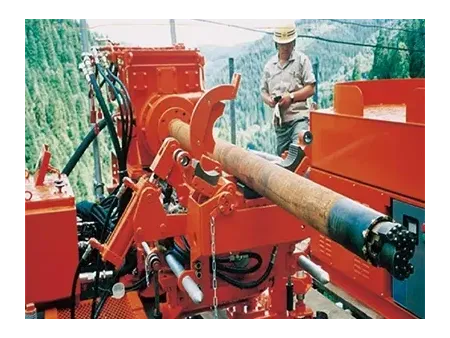 Sistema de perforación con revestimiento concéntrico de doble ala