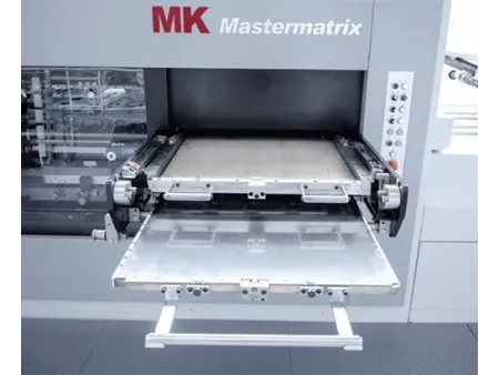 Máquina troqueladora (9000 hojas/h)