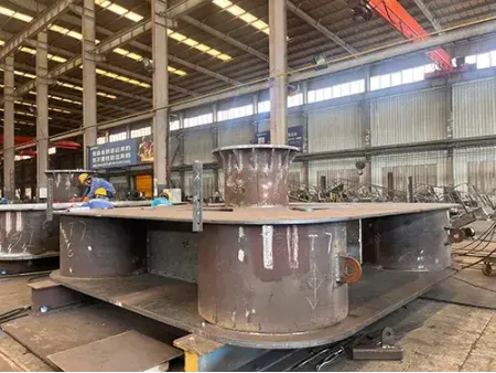 Estructuras de acero de sección transversal compleja