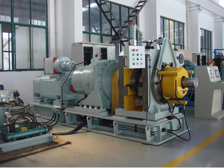 Línea de extrusión de varillas y perfiles de aluminio LJ300
