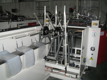 Máquina automática para fabricar bolsas Wicket accionada por servomotor