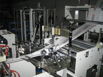 Máquina multifuncional de alto rendimiento para fabricar bolsas laminadas con sellado en cuatro lados