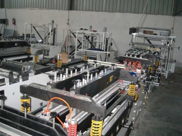 Máquina multifuncional de alto rendimiento para fabricar bolsas laminadas con sellado en cuatro lados