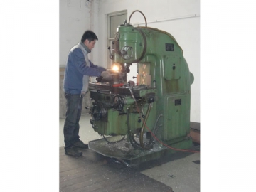 Entrenador de ensamblaje y depuración mecánica